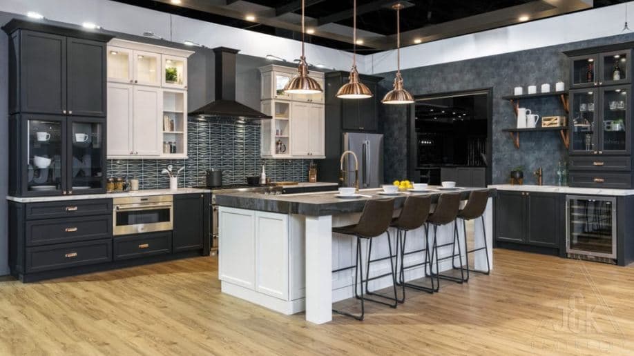 Brilliance Obsidian Shaker