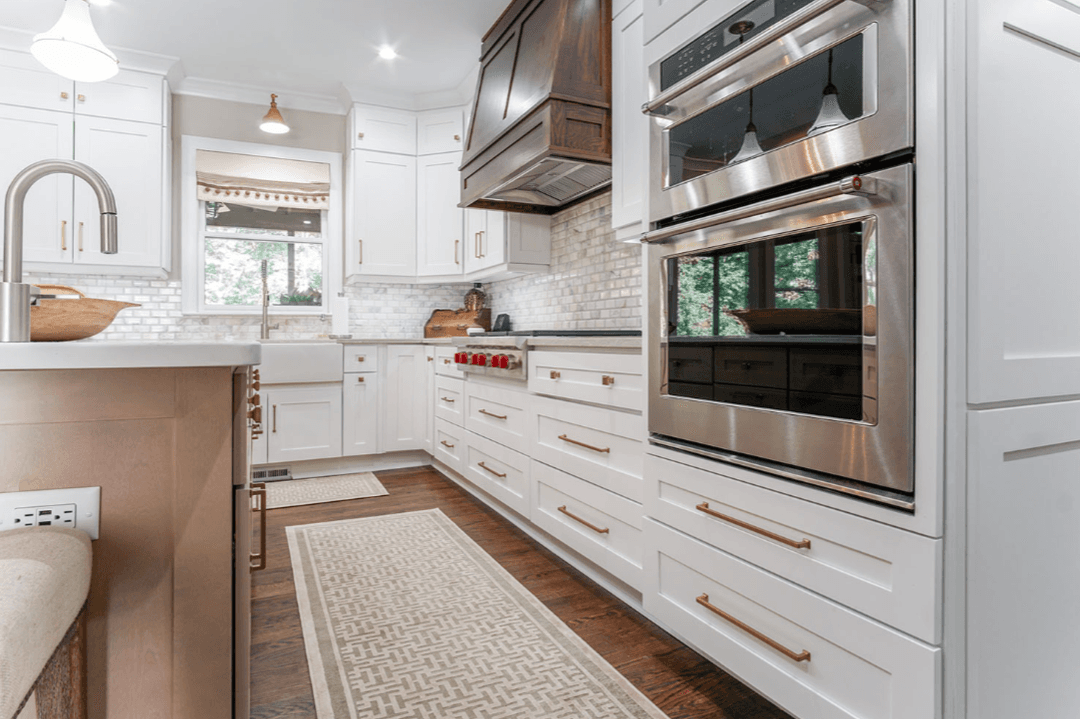 Signature White Shaker